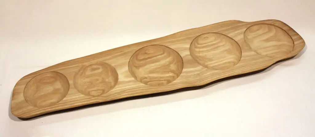 Planche en frêne pouvant être utilisée des deux faces