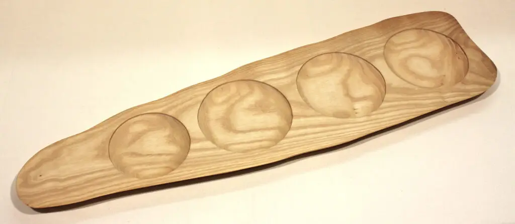 Planche en frêne pouvant être utilisée des deux faces